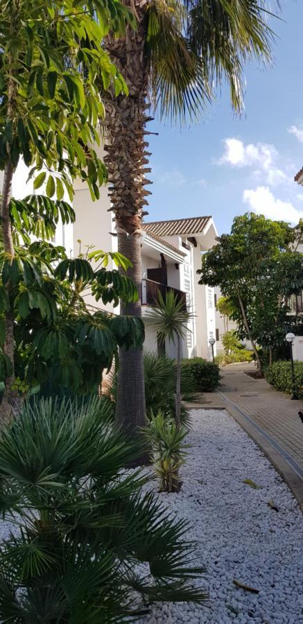 A Golf & Beach Chez Pascale Et Alain Alcaidesa Exterior foto